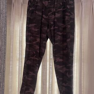 Women’s Camouflage Joggers